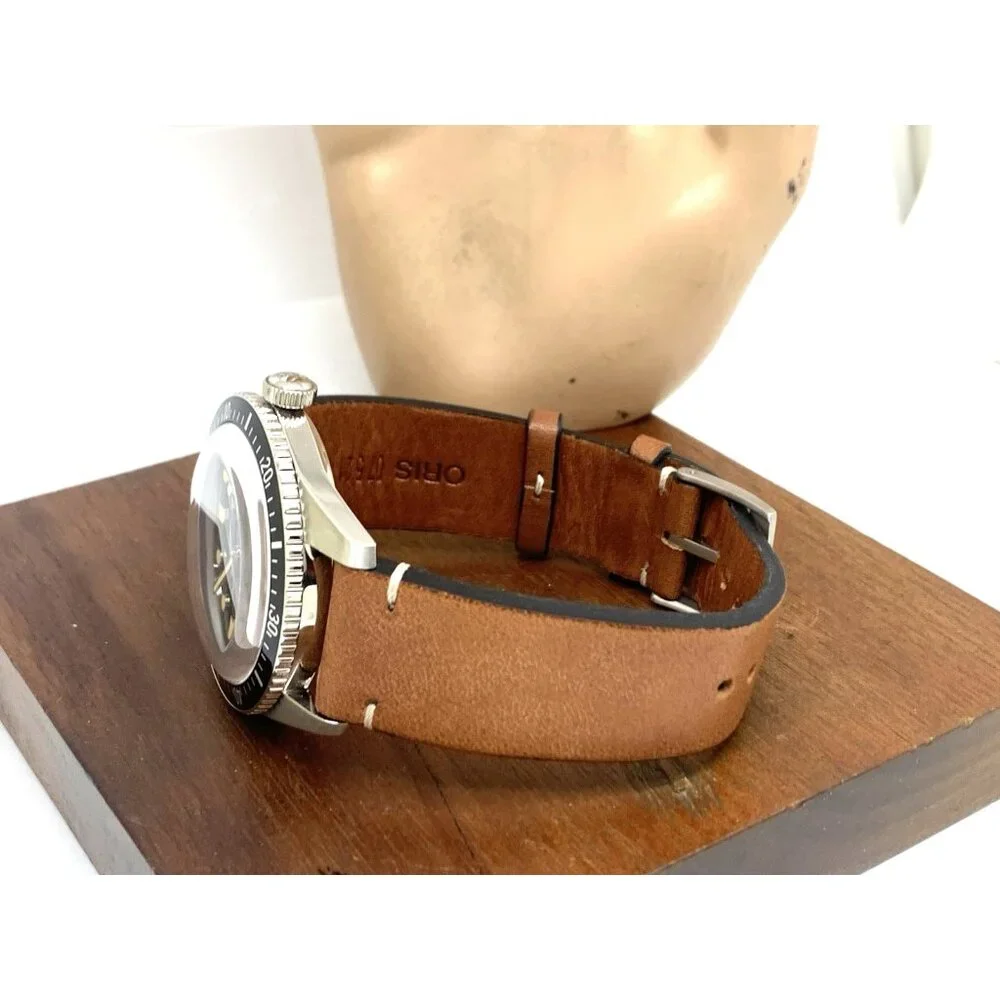 Oris Men's Watch 7720 Divers Sixty-Five Swiss Automatic Green Dial Brown Leather